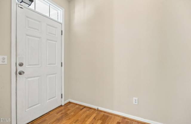 1108 Washhouse Lane Gallery 4