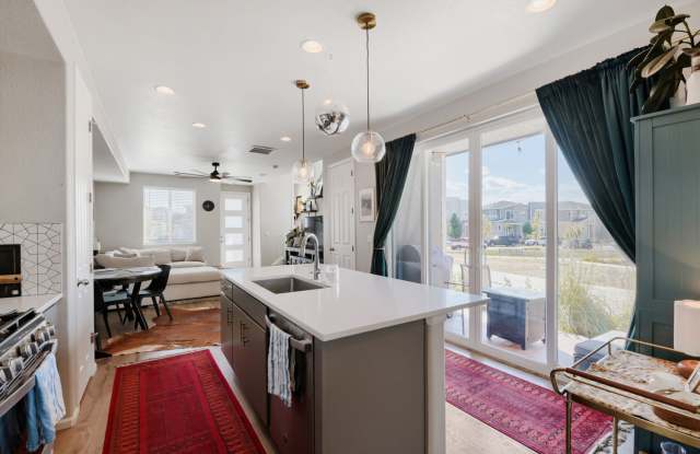 5345 Spalding Place Gallery 2