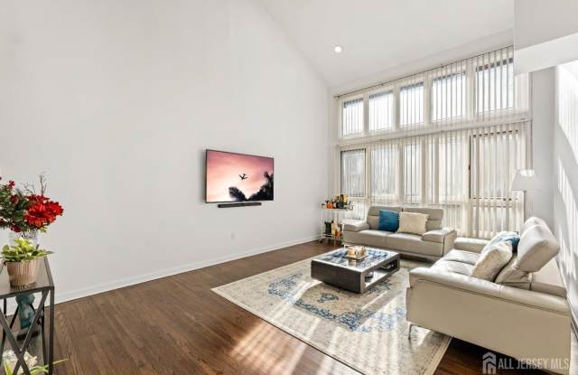 403 Willowbrook Drive - 403 Willowbrook Drive, North Brunswick, NJ 08902