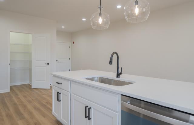 128 Brenleigh Court - 104 Gallery 4