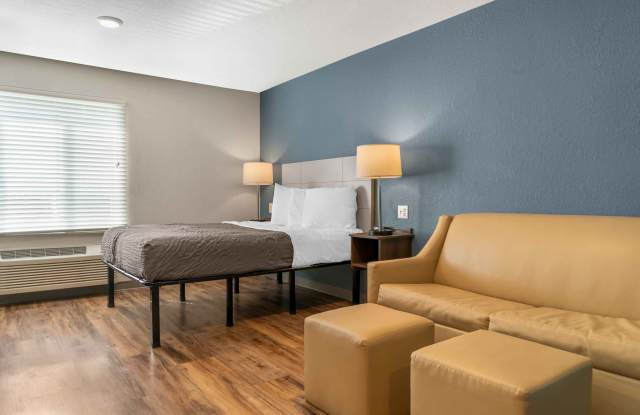 Detroit - Rochester Hills Gallery 2