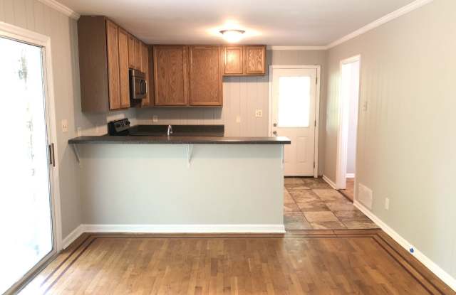 5585 Deerfield Trail Gallery 2