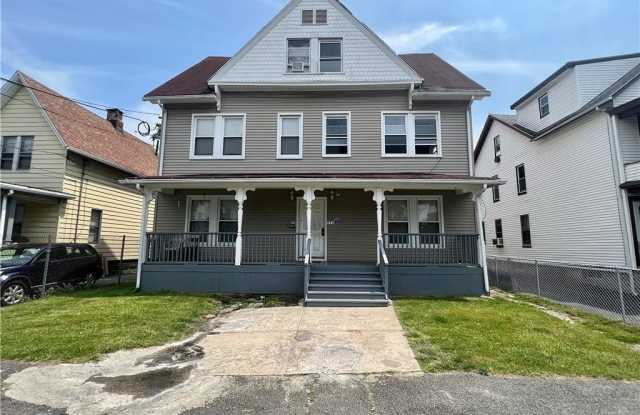 251 Black Rock Avenue unit: 3R photos photos