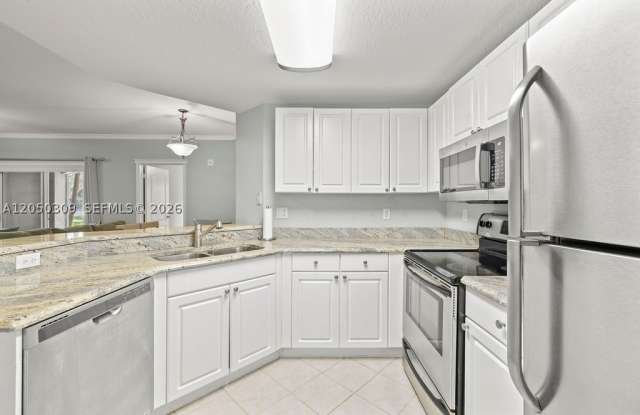 5060 Fairways Cir Gallery 4