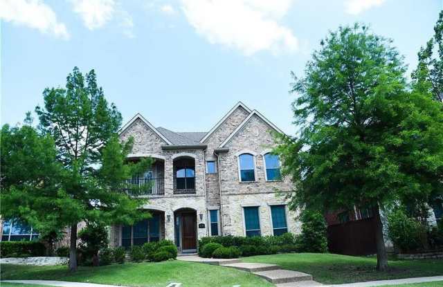 8720 Landover Place Gallery 2