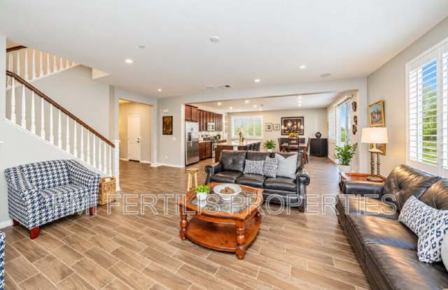 18040 Deerberry Way Gallery 4