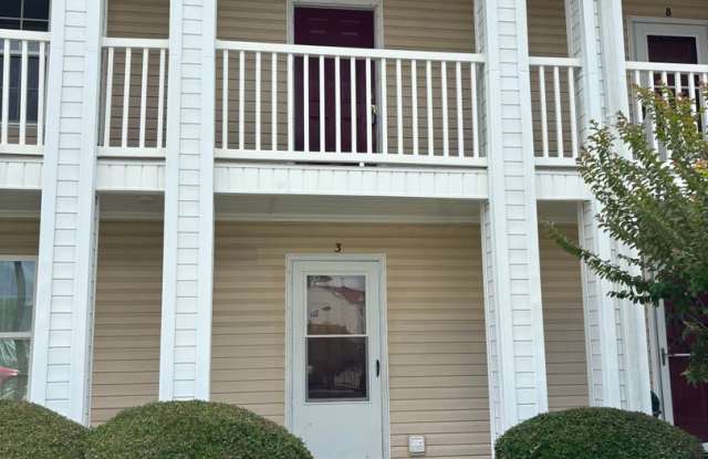 2-Bedroom, 2-Bathroom Condo with Balcony Gallery 3