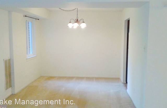 11806 Breton Ct. #12C Gallery 4
