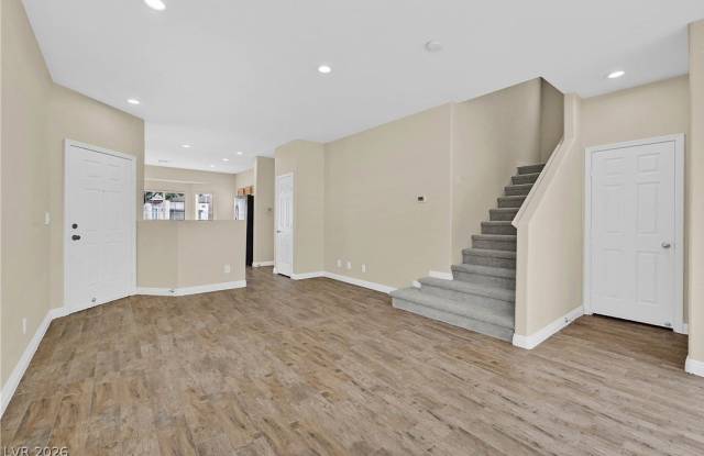 6355 Urban Creek Court Gallery 2
