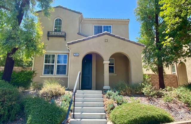 2944 Royal Ave - 2944 Royal Avenue, Simi Valley, CA 93065