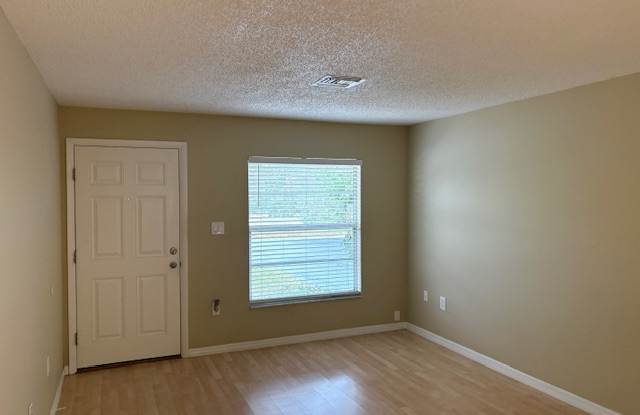 6165 Chesham Dr Apt 9 Gallery 2
