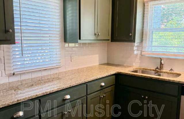 7114 Old Harding Pike Gallery 3
