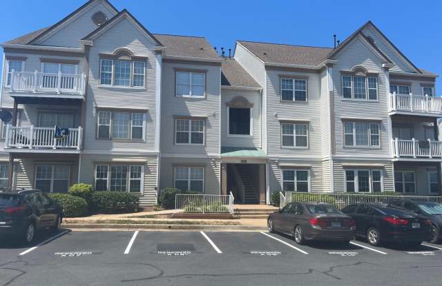 21855 LOCOMOTIVE TERRACE - 21855 Locomotive Terrace, Sterling, VA 20166