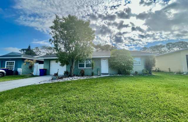 5619 SE Normandy Avenue photos photos