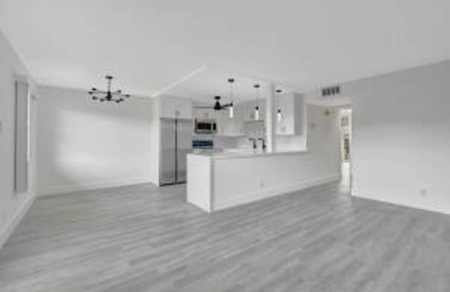 2053 Wolverton C Gallery 2