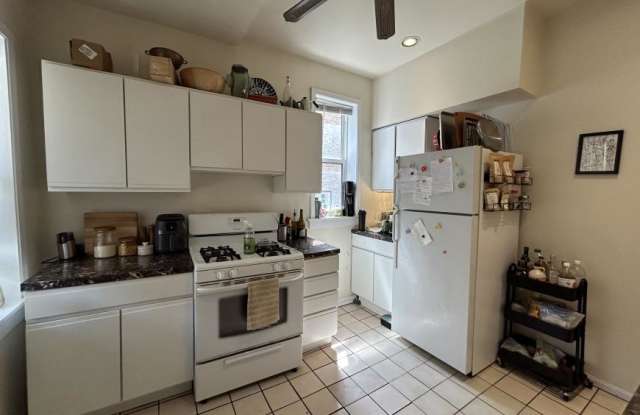 2552 W Eastwood photos photos