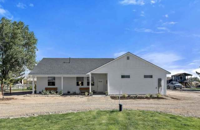 4280 Northeast Alexander Way photos photos