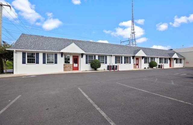 1101 IVY HILL Road Gallery 2