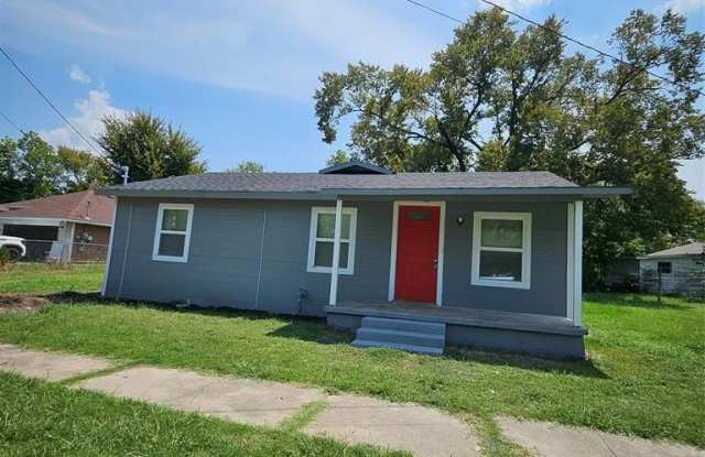 1403 E 4th Avenue photos photos