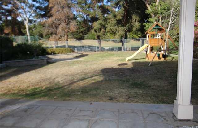 1335 Canterbury Lane Gallery 3