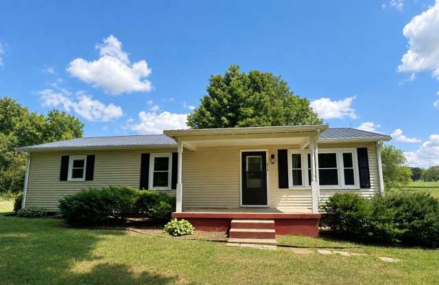 Peaceful Country Living in Horse Cave! photos photos