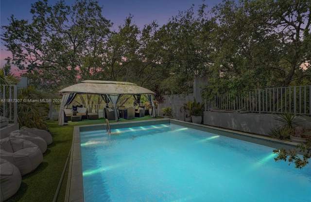 3861 Kumquat Ave photos photos