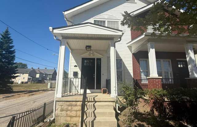 371 Taylor Avenue photos photos
