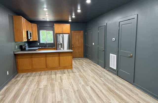 220 South 15th Street - Townhouse Gallery 4