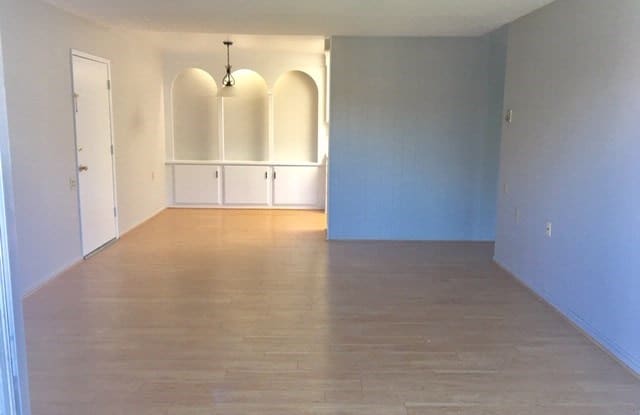 2267 Via Puerta - 2267 via Puerta, Laguna Woods, CA 92637
