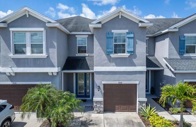 Comfort, Convenience & Gated Community Living in the Heart of Tampa ! photos photos
