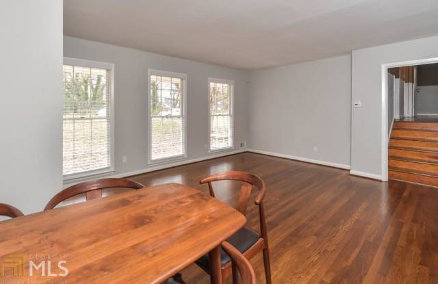 1943 Vicki Ln Gallery 3