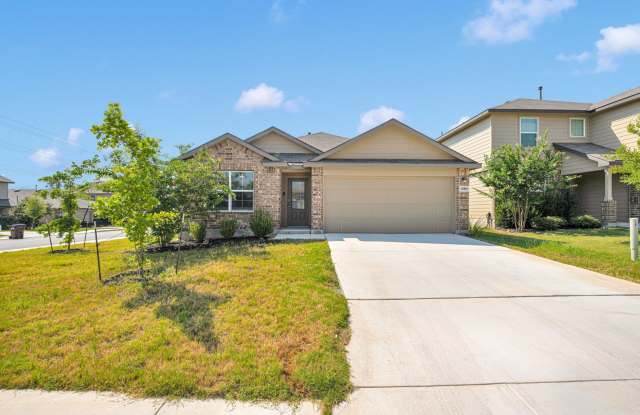 Beautiful Redbird Ranch Home – Near Lackland AFB! photos photos