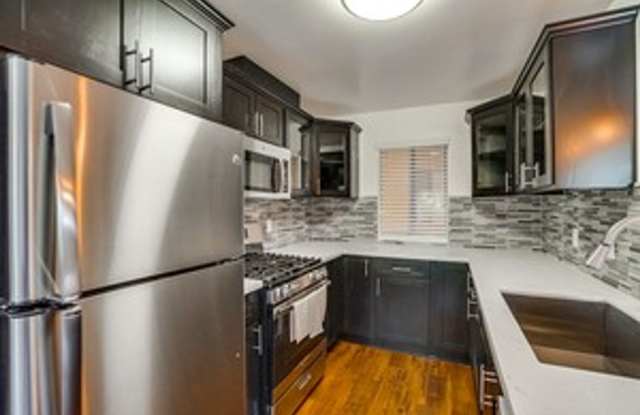 524 Venice Way photos photos