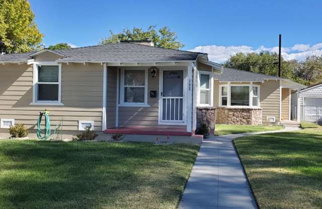 Now Available – 132 Moffett Dr, Bishop, CA 93514 photos photos Now Available – 132 Moffett Dr, Bishop, CA 93514 photos photos