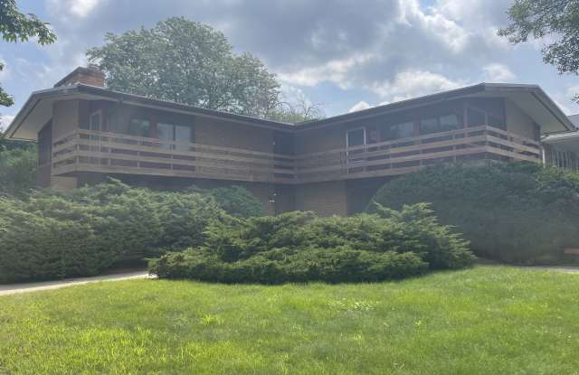 413 N Midvale Blvd photos photos