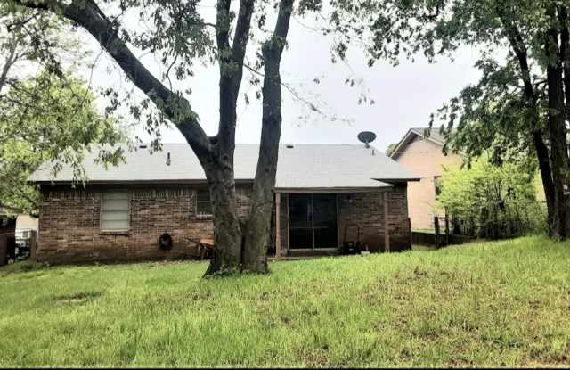 8212 Richard St - 8212 Richard Street, White Settlement, TX 76108