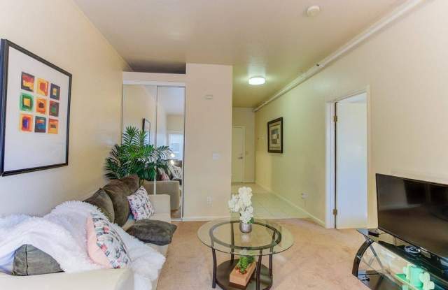 1320 S Pennsylvania St photos photos