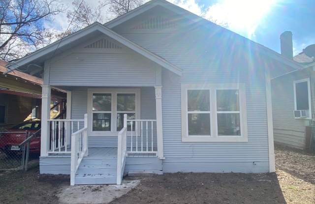 PALM HEIGHTS - 350 Barrett Place, San Antonio, TX 78225