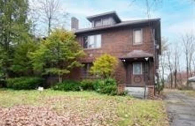 2519 Ohio Avenue - 2519 Ohio Avenue, Youngstown, OH 44504
