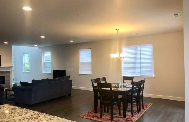 18107 Baldwin Rd. Gallery 4