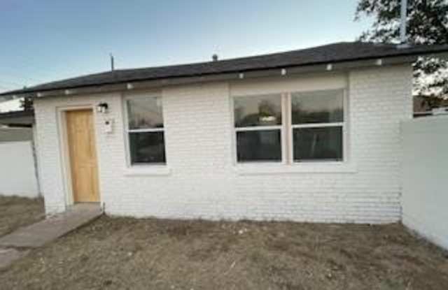 1001 College Ave photos photos