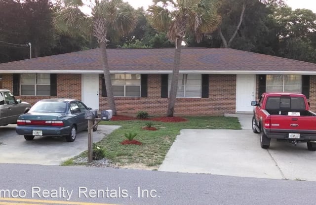 436 Detroit Avenue - 436 Detroit Avenue, Valparaiso, FL 32580