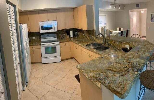 805 Villa Circle - 805 Villa Circle, Boynton Beach, FL 33435