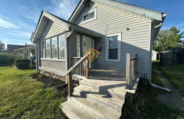 Stylish  Updated 3 Bedroom / 1.5 Bath Home – Move-In Ready! photos photos