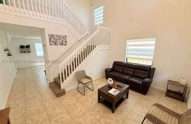 23343 SW 116th Ct Gallery 2
