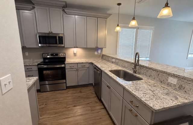 4384 HONEYMOON Court Gallery 3