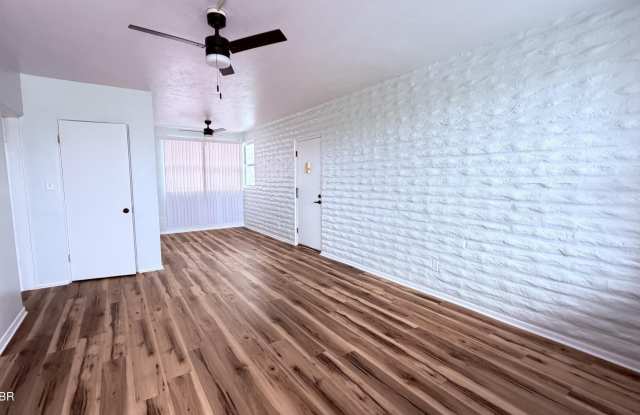 637 N Oleander Avenue Gallery 3