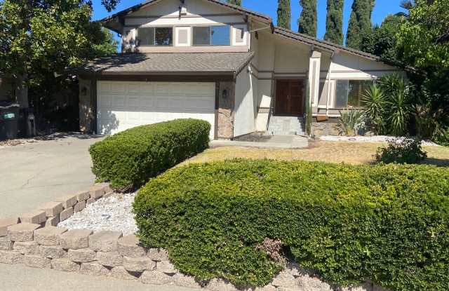 A Rosemont 4 Bdrm, 3 Bath Gallery 1