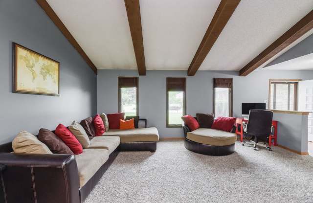 24118 West Pheasant Chase Drive Gallery 3