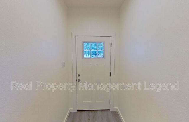 1009 Dubois St. Gallery 4
